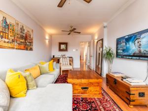 Pass the Keys Charming 2 Bedroom by Hyde Park in Notting Hill