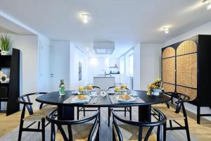 Luxury Penthouse with Panoramic Views Downtown 3BR