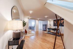 Luxury Penthouse with Panoramic Views 3BR