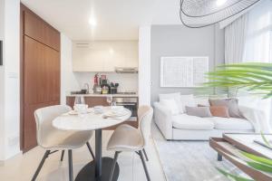 Free housekeeping visits during your stay - StayShort - Business Bay for 2 people with Amazing City Views