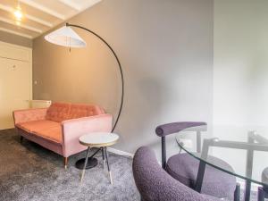 Pass the Keys Cosy in Fabulous West End