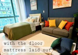 Explore Mitsukoshi BGC with pool and wifi