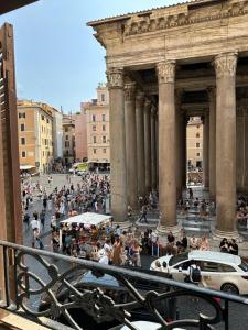 Apt Aurea Luxury Pantheon View