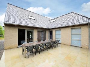 Luxurious Home with Sauna - 3hvězdičkové hotely ve městě Somme-Leuze