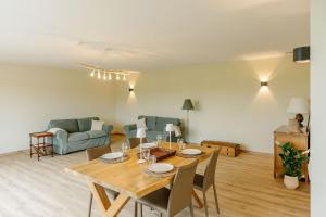 La Ferme dAuwez - Arbre de vie - Gîte 4 pers avec sauna et piscine partagés