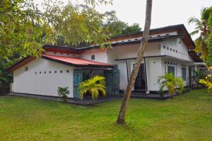 Sunny Boutique Villa