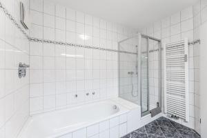 Strahlend Schön und renoviert