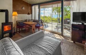 2 Bedroom Gorgeous Home In Knebel