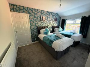 Comfy 3 Bedroom House Near CovArena & TrainStation