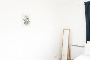 One Bedroom Apartment In Canary Wharf