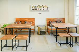 OYO 94669 Hotel Puri Inn Panakkukang Makassar