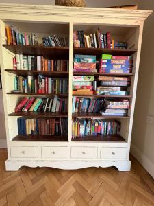 Coastal Family Escape with Castle Views