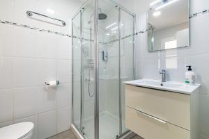 GMC Turistics - The Atarazanas Market House