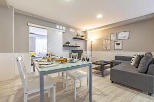 GMC Turistics - The Atarazanas Market House