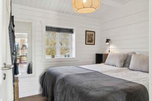 Cozy Wooden Cottage With A Great Terrace