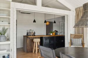 Cozy Wooden Cottage With A Great Terrace