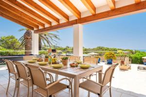 Villa Paradis by Villa Plus