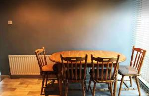 Spacious Apartment and Garden