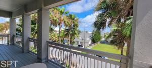 Luxury Remodel - Sleeps 20 - Pool - Go VIP