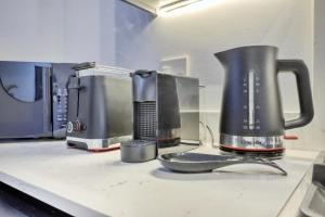 Modern Luxury 1BR in Hyde Park