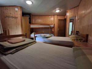 Mitja Pensió Hostal Pastuira Vallter 11