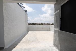 1BHK 2km From Hosa Road Metro with lift 502