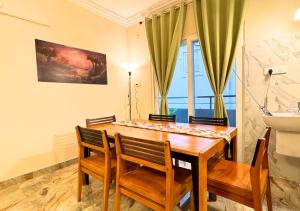 Evara Grand Vista - Fully Equipped 3BHK near AMB