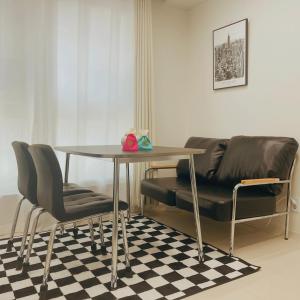 Urban Retreat 3-Min Walk from Achasan Station, 15-Min to Seongsu, Tranquil Space for Relaxation