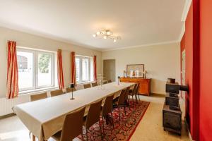 La Ferme dAuwez - Les Hirondelles - Gîte 15 pers avec piscines et sauna