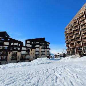Résidence Villaret - Grand studio 4 personnes aux pieds des pistes, vue montagne. MAE-8891