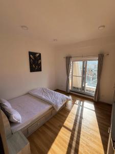 The Crazys Apartment