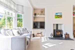 Coastal Home in Mumbles with Garden & WiFi