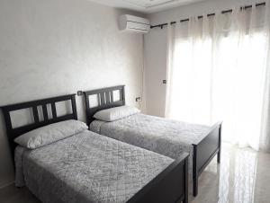5 Guests - 10min Beach - Free Parking - PetsOK