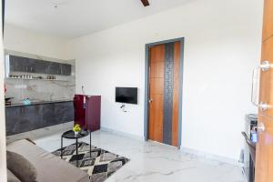 1BHK 2km From Hosa Road Metro with lift 601