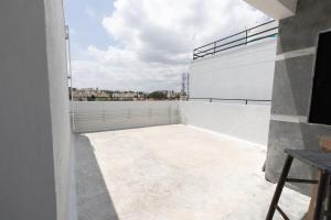 1BHK 2km From Hosa Road Metro with lift 601