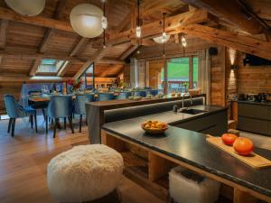 5-Star Chalet Lodge Rodzina - OVO Network