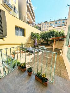 Close to sea center apartment 130m2