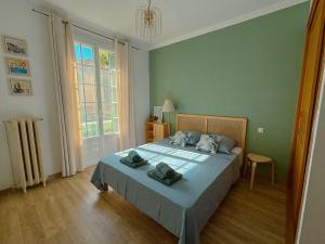 Close to sea center apartment 130m2