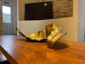 4-Bed Barnwell Retreat- Sleeps 9 Garden & Parking