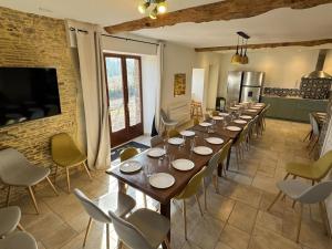 Chouette et Hibou 30 pers 2 gîtes jacuzzi, billard