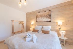 Alpe dHuez Houses - Chez Côme, Nid douillet dans résidence Spa 5 étoiles, skis au pied, avec vue et jardin