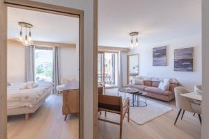 Alpe dHuez Houses - Chez Côme, Nid douillet dans résidence Spa 5 étoiles, skis au pied, avec vue et jardin