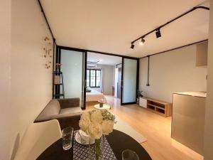 The city center and convenience living