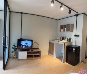 The city center and convenience living