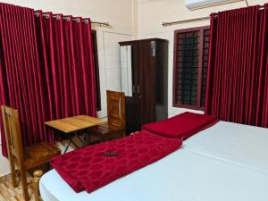 Quality Inn Apartments