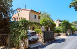 3 Bedroom Pet Friendly Apartment In Artatore