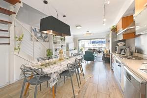 Stunning Table Mountain View Penthouse Apartment