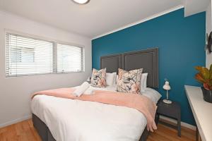 Stunning Table Mountain View Penthouse Apartment