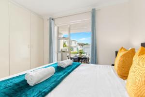 Big Bay Beach Club 137 by Host Agents