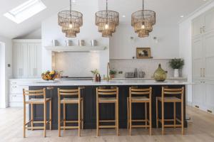 Luxury 6 Bedroom Period Home with Sauna and Gym